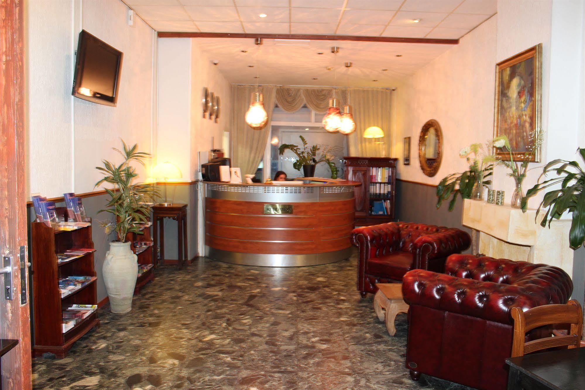Skyline Hotel Rotterdam Ngoại thất bức ảnh